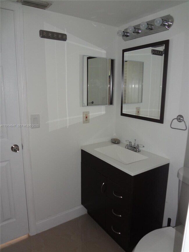 Building Photo - 10125 W Sunrise Blvd