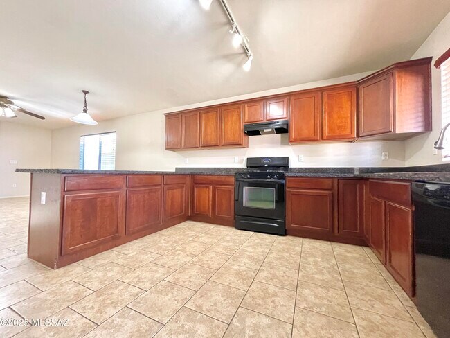 Building Photo - 11889 W Heyburn Dr