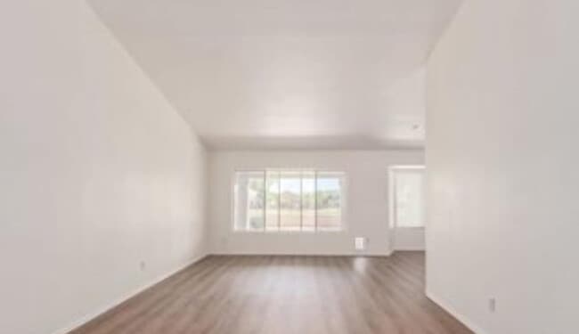 Building Photo - 6373 W Irma Ln