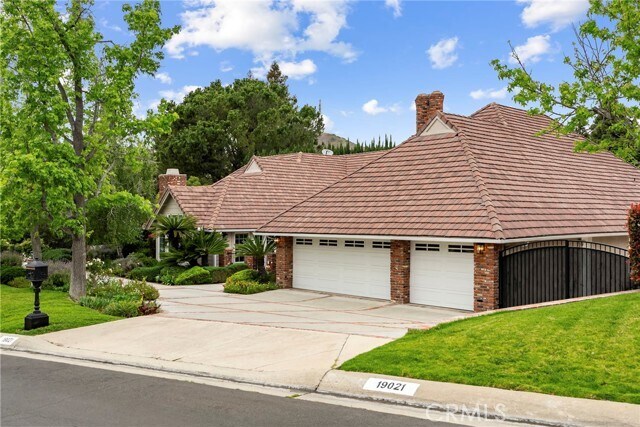 Building Photo - 19021 Canyon Dr