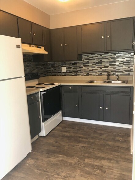 Building Photo - 888 Westmoreland Rd