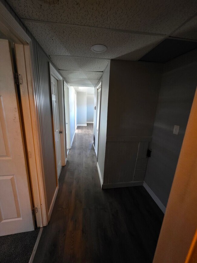 Building Photo - Nice 3 bed 1 bath