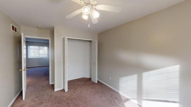 Building Photo - 7812 Thornhill Dr