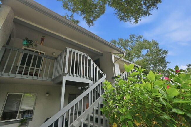 Building Photo - Condo For Rent in Largo with TONS OF UPGRADES!