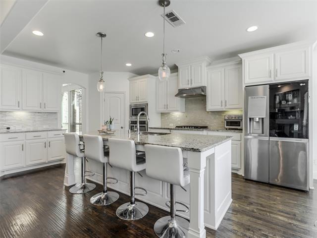 Building Photo - 708 Sandbox Dr