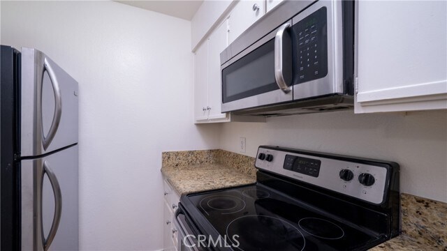 Building Photo - 10655 Lemon Ave