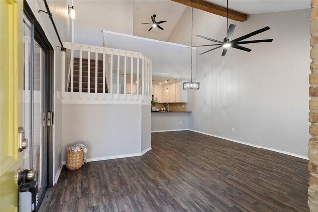 Building Photo - 1748 Ohlen Rd