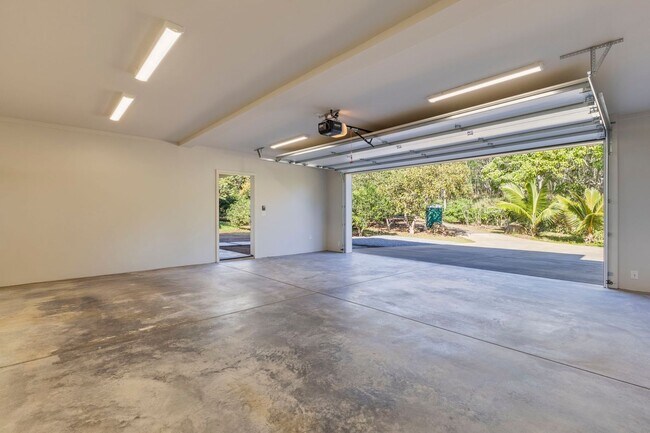 Building Photo - Brand-New 2BR/2BA Home with A/C & Huge Covered Lanai – Wailuku Country Estates