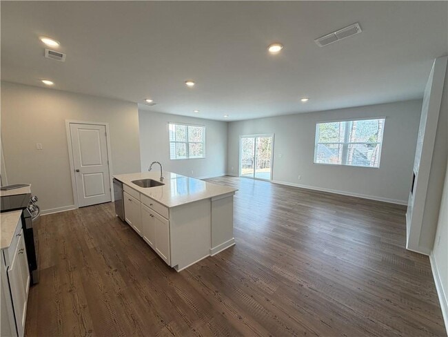 Building Photo - 1713 Harper Lily Ln