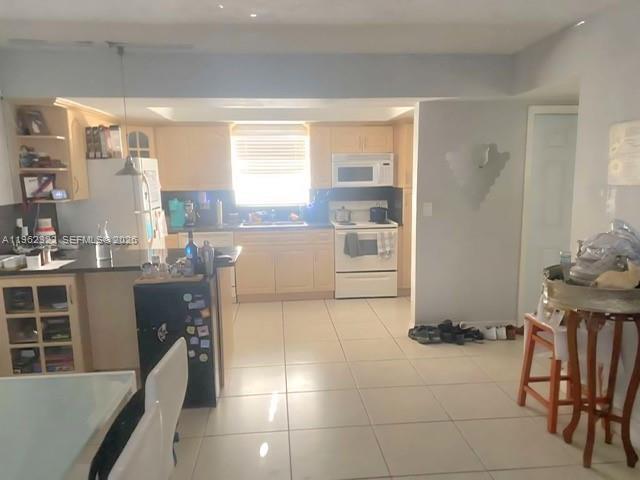 Building Photo - 7340 SW 82nd St