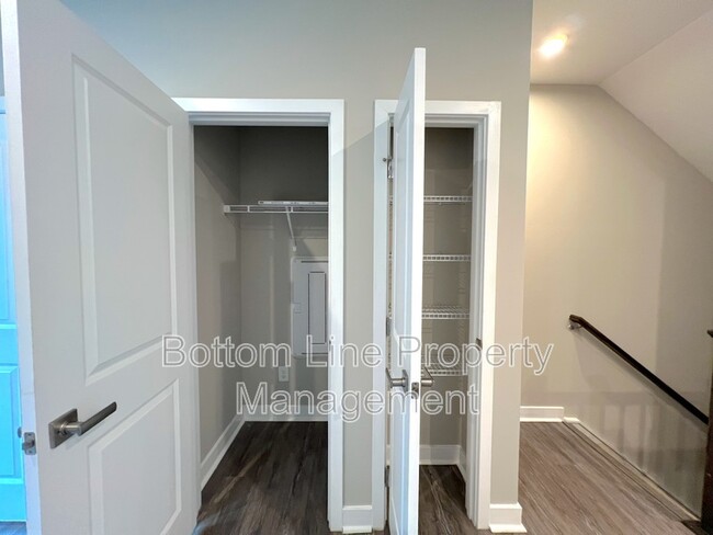 Building Photo - 528 Billingsley Rd