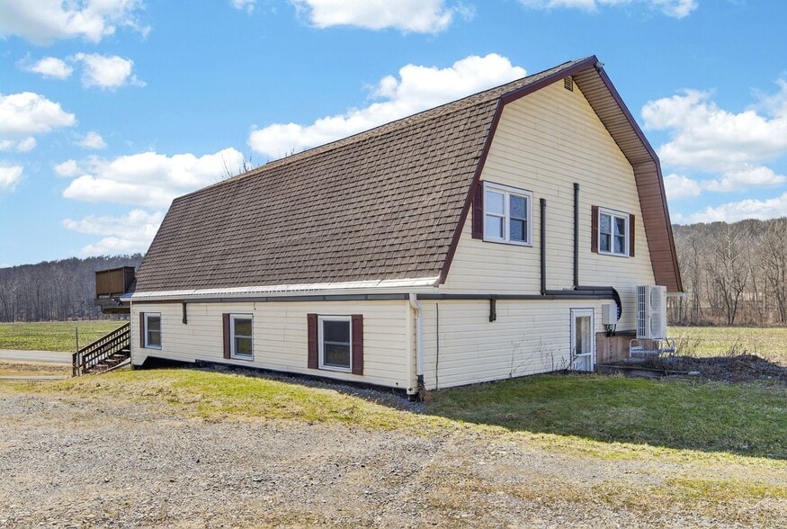 Building Photo - 999 Salmon Creek Rd