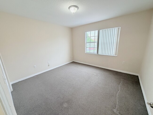 Building Photo - 1302 Belmont Ln