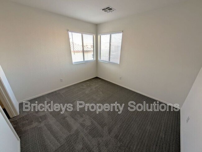 Building Photo - 3393 E Wyatt Way