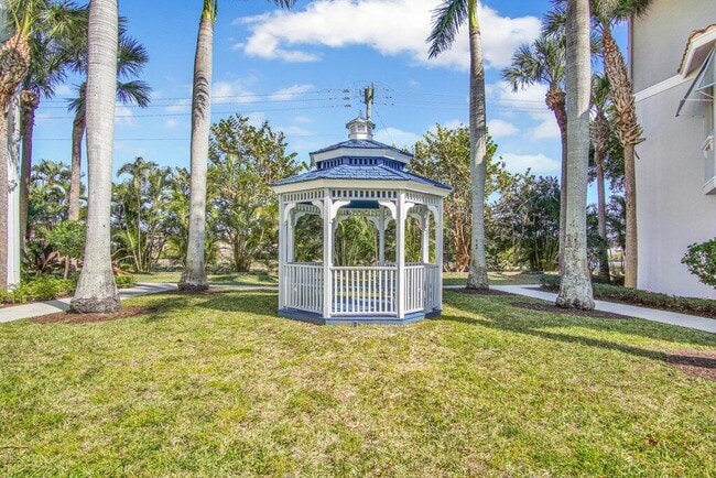 Building Photo - 1383 Piazza Pitti