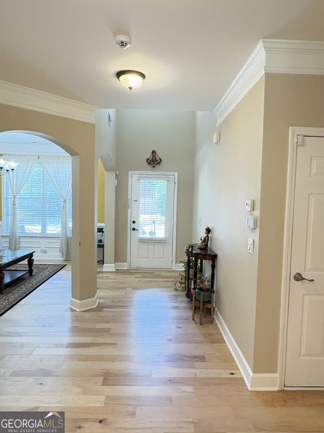 Building Photo - 5510 Ivy Nole