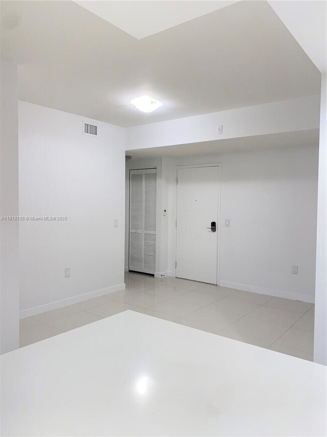 Building Photo - 7751 NW 107th Ave