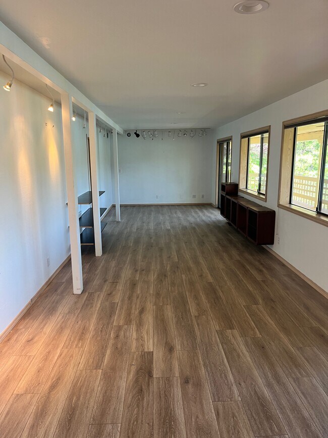 Building Photo - 18098 Chaparral Dr