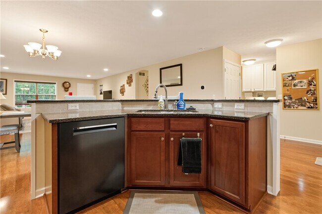Building Photo - 2093 Mykola Rd
