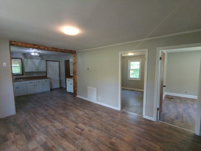 Building Photo - 3-Bedroom House in Ooltewah
