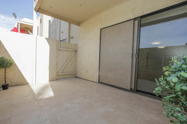 Building Photo - 16635 N Cave Creek Rd