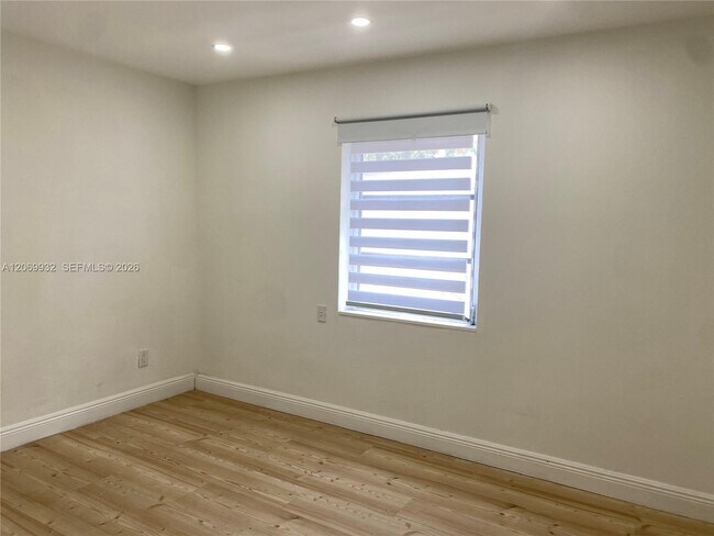 Building Photo - 1527 Fletcher St