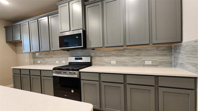 Building Photo - 8009 Scanlan Trl