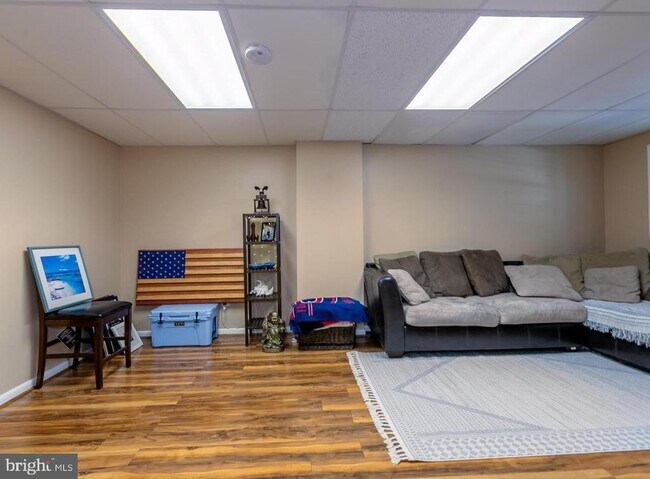 Building Photo - 13662 Barren Springs Ct