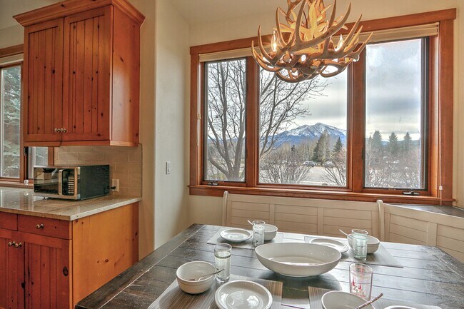 Building Photo - 408 Settlement Ln