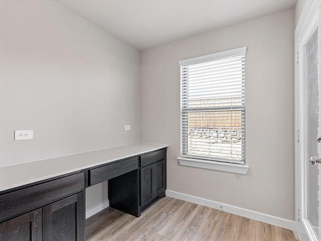 Building Photo - 643 Medinah Rd