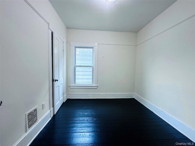 Building Photo - 80 N Hamilton St