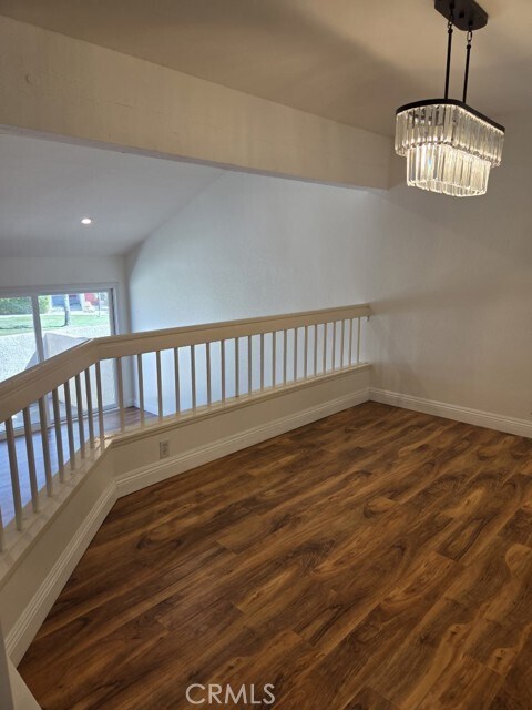 Building Photo - 9 Rock Cliff Pl