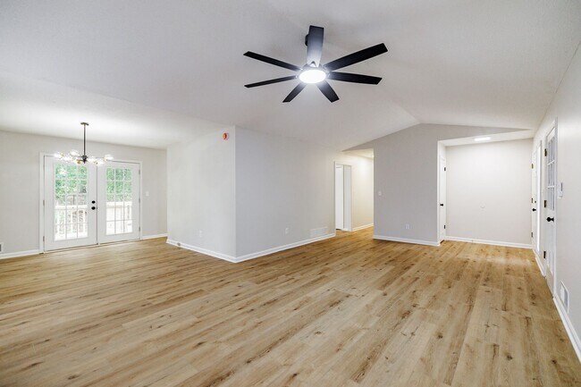 Building Photo - Updated Home in Ansley Park!