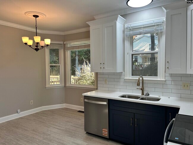 Building Photo - 305 Dean Hall Ln