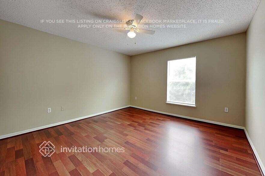 Building Photo - 1701 Alhambra Crest Dr
