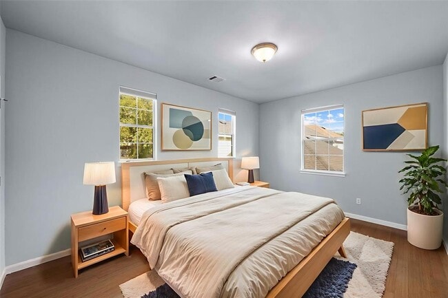 Building Photo - 6704 Menchaca Rd