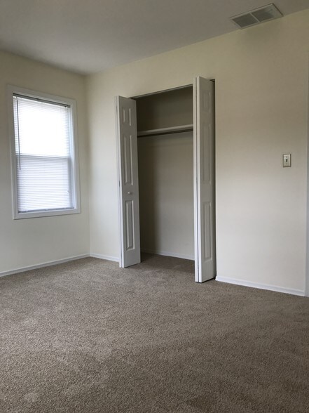 front bdrm closet - 733 Rockwell Ave