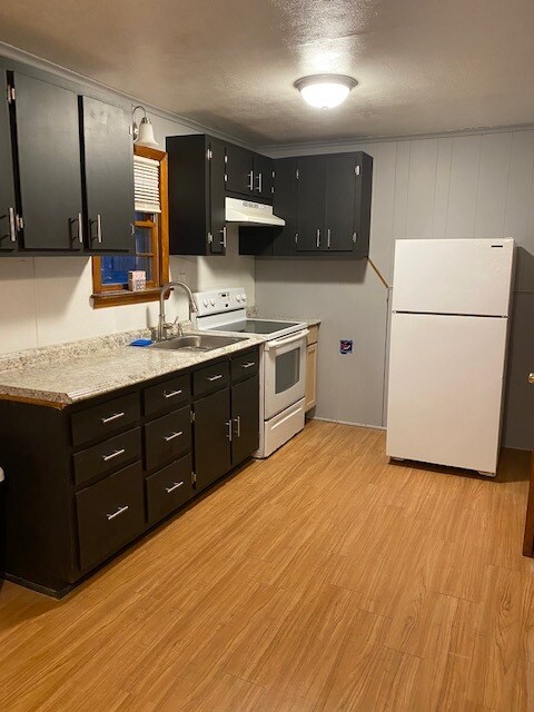 Building Photo - 11 Cross St