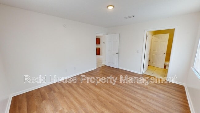 Building Photo - 204 Lowery St