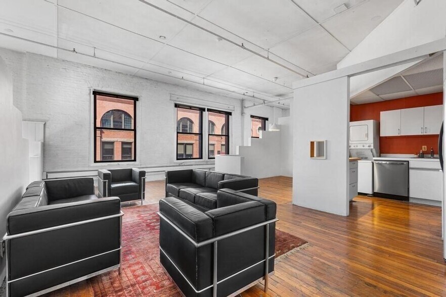 Primary Photo - 96 South St