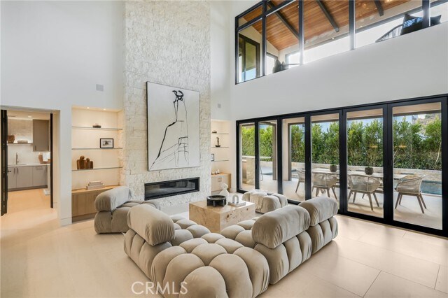 Building Photo - 427 Santa Ana Ave