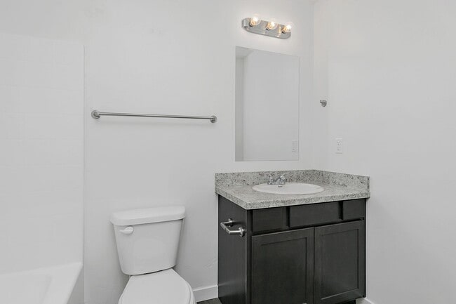 Building Photo - 3710 N Centrepoint Way