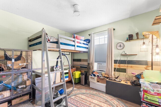 Building Photo - 117 Millbrook Dr