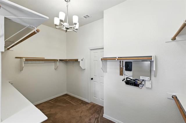 Building Photo - 7700 Red Clover Dr