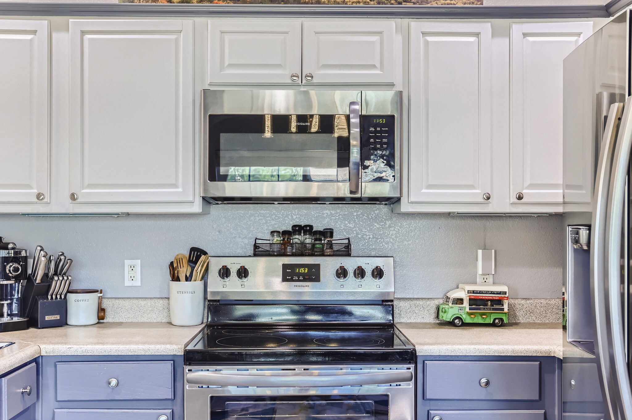 Building Photo - 1415 S Galena Way