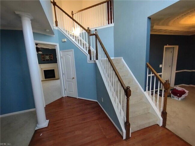 Building Photo - 968 Jenkins Dr