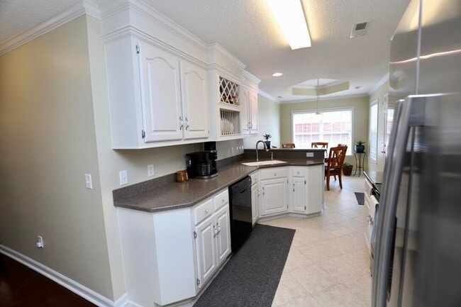 Building Photo - 3196 Daufaskie Rd