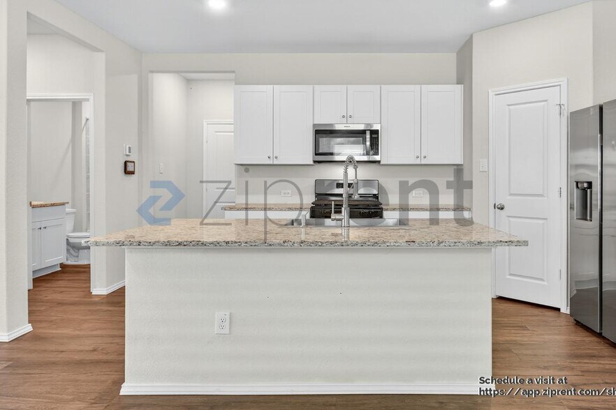 Building Photo - 2885 Wolfcreek