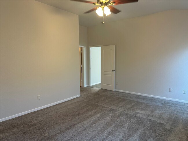 Building Photo - 15214 Bartlett Landing Dr