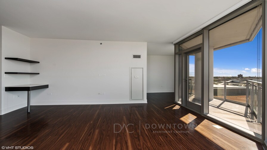 Building Photo - 1578 N Clybourn Ave